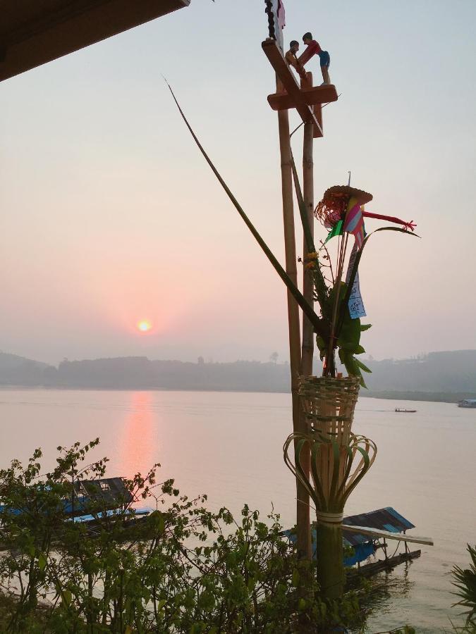 Baan Dongsak River View Szangkhlaburi Kültér fotó